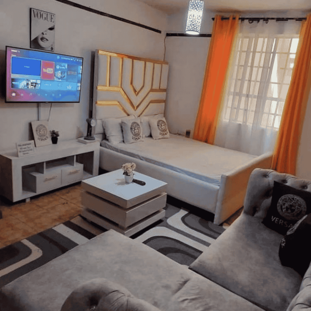 Hostel vs Off-Campus Living